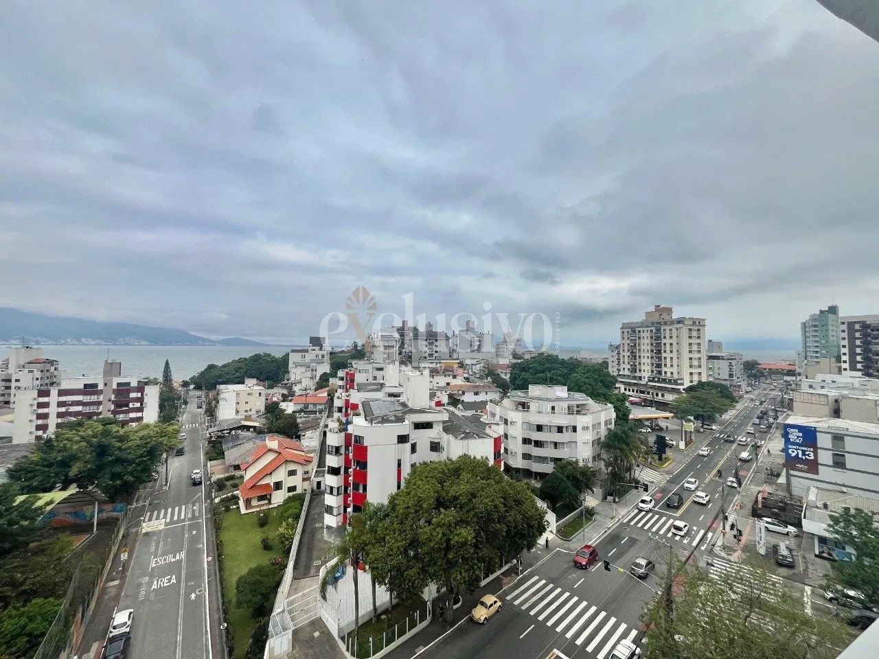 Apartamento 3 dormitórios com vista mar em Coqueiros - Foto 4