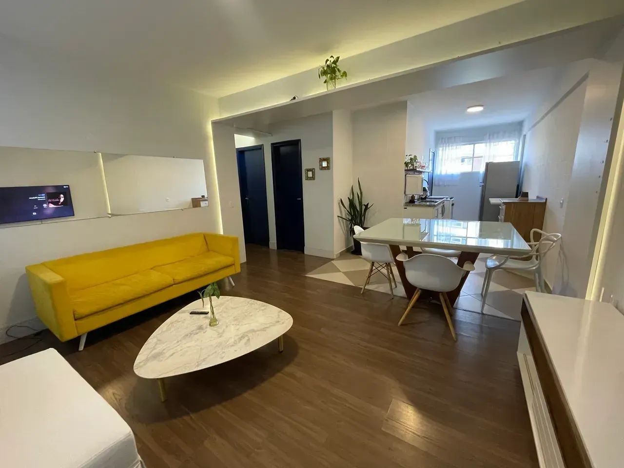 Apto a Venda de 70m2,  2 quartos no Cambuí - Campinas - SP