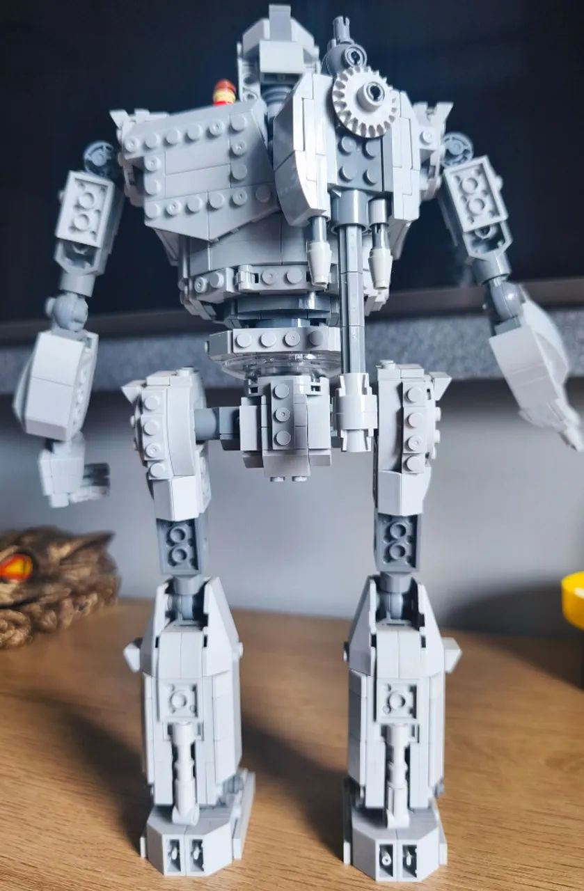 Gigante de Ferro (Compatível Lego) - Foto 2