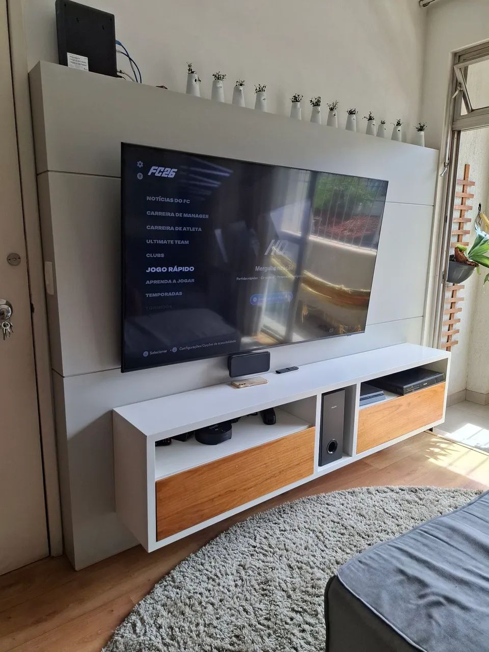 Painel com rack para tv65082467116803120