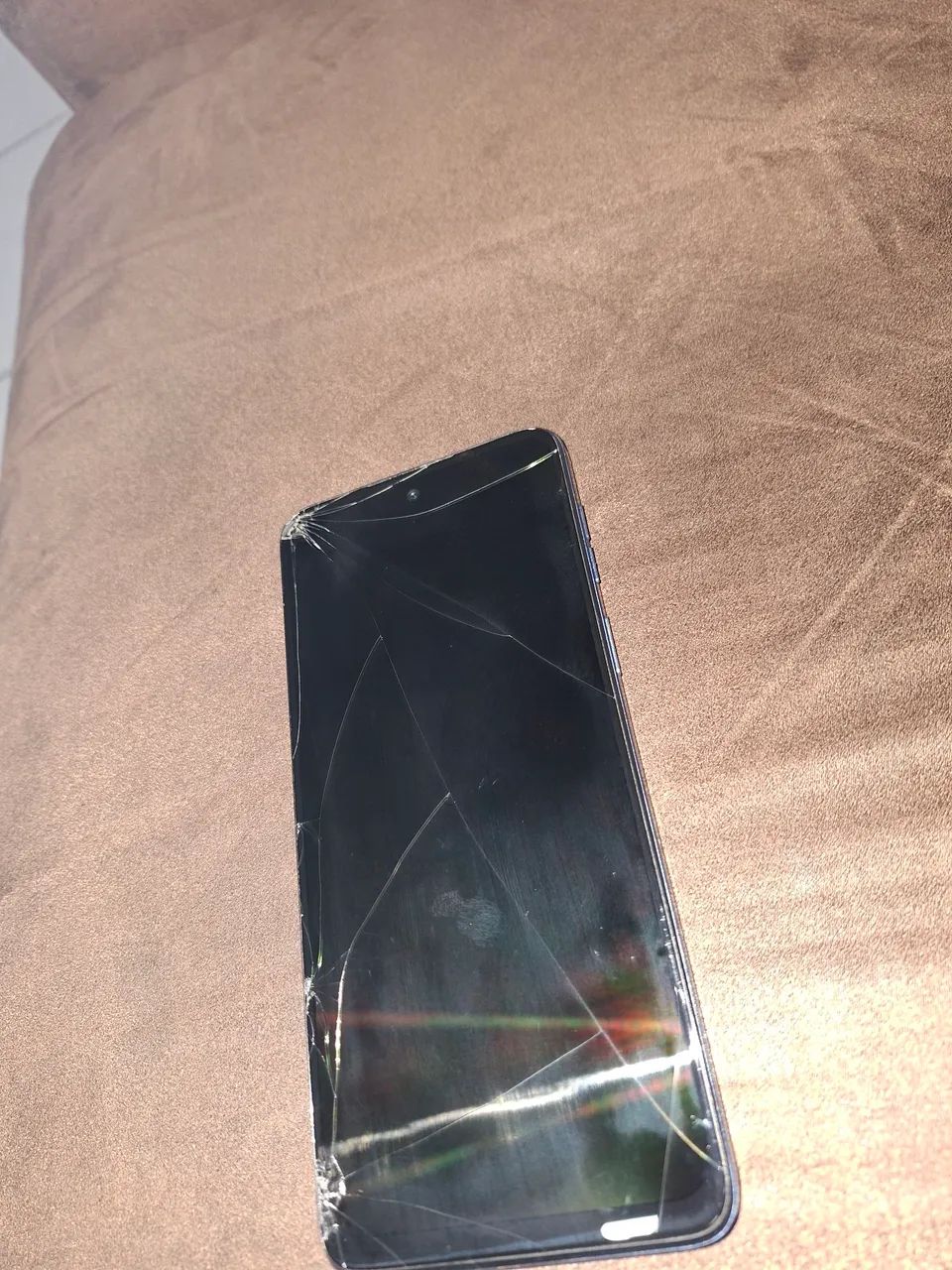 MOTO G54- TELA TRINCADA, TUDO FUNCIONANDO - Foto 3