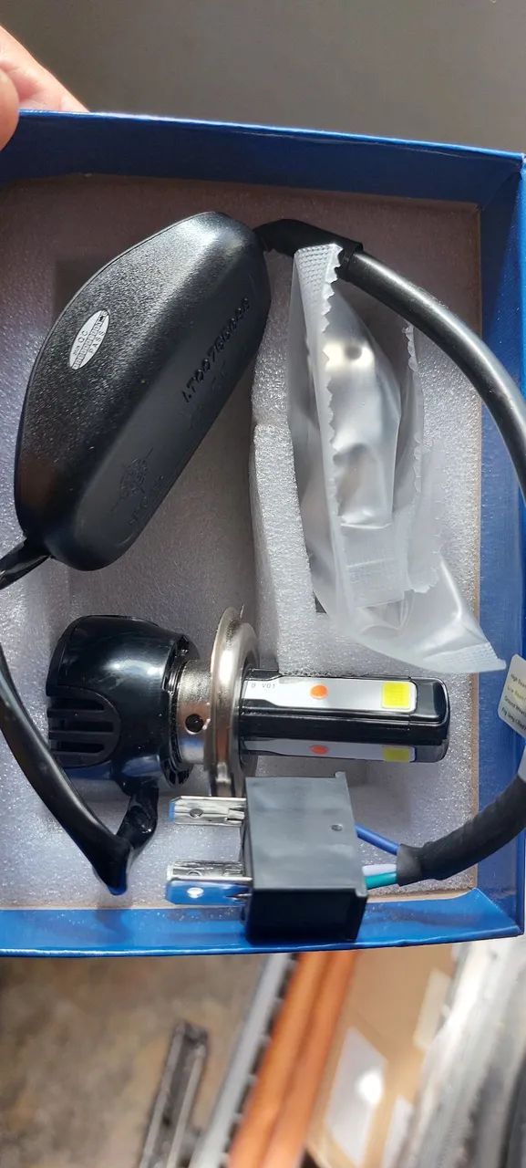 Farol led para várias motos H4 - Foto 2