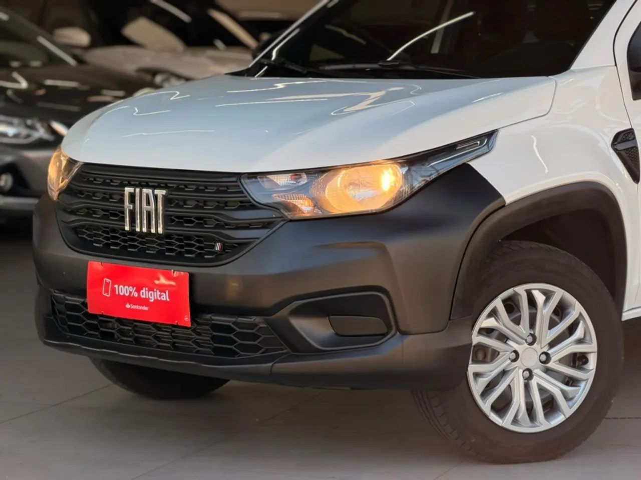 Fiat Strada Endurance 1.4 Flex 8V C 2023 - Foto 4