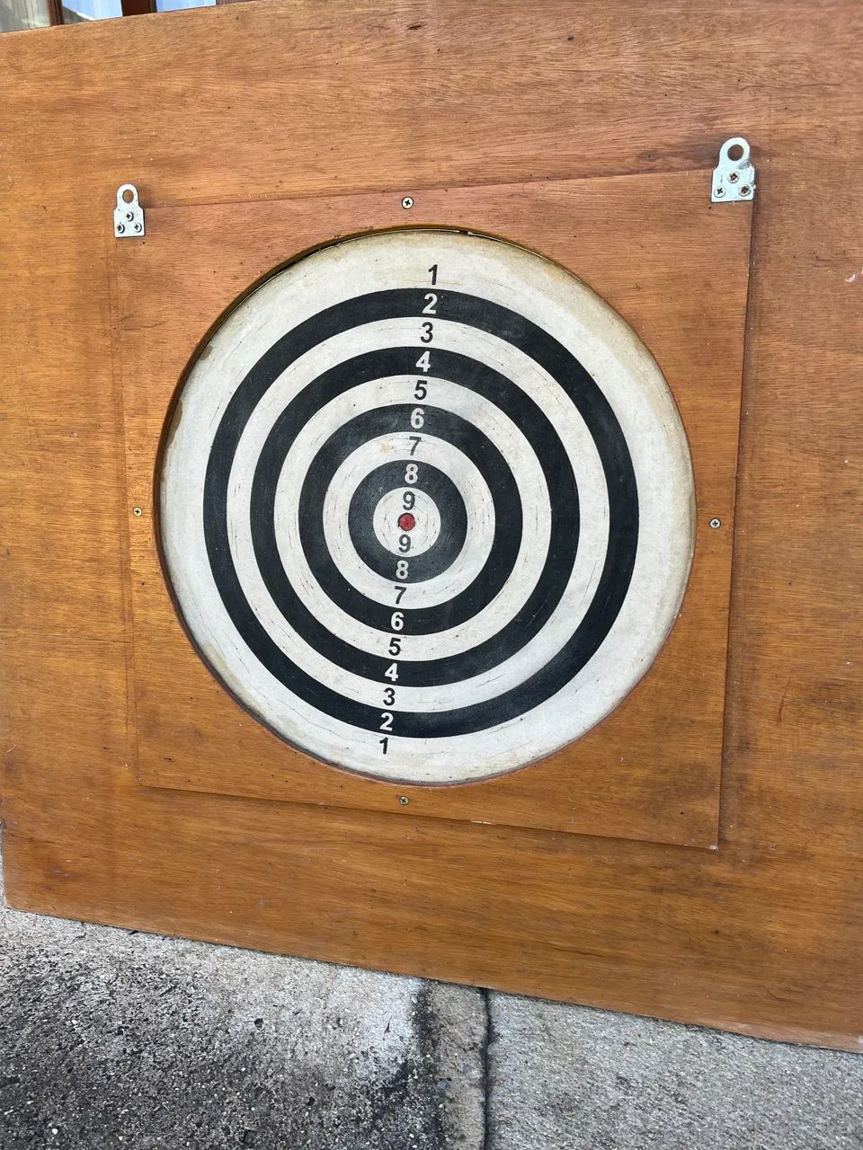 Jogo de dardo madeira