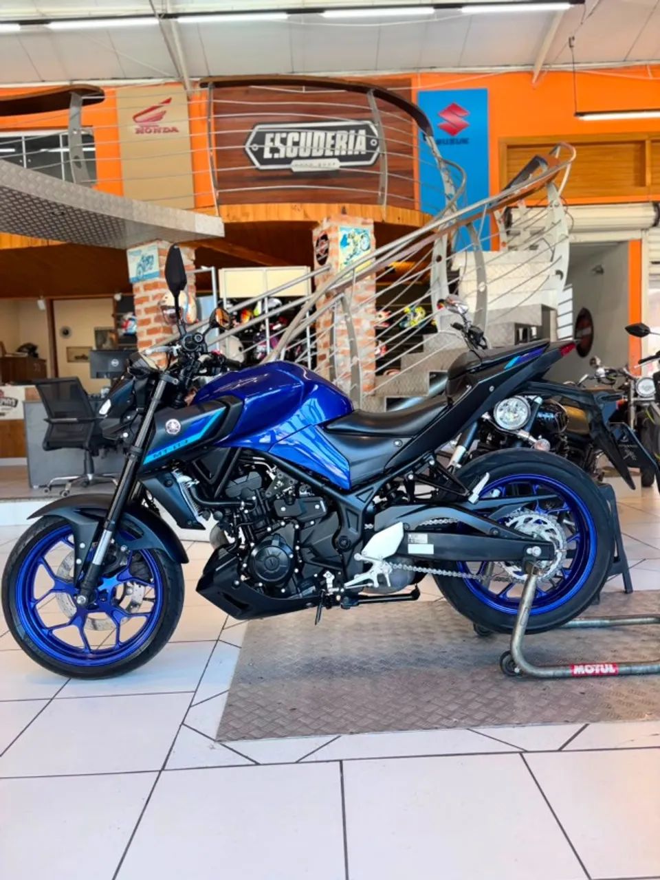 MT 03 ABS