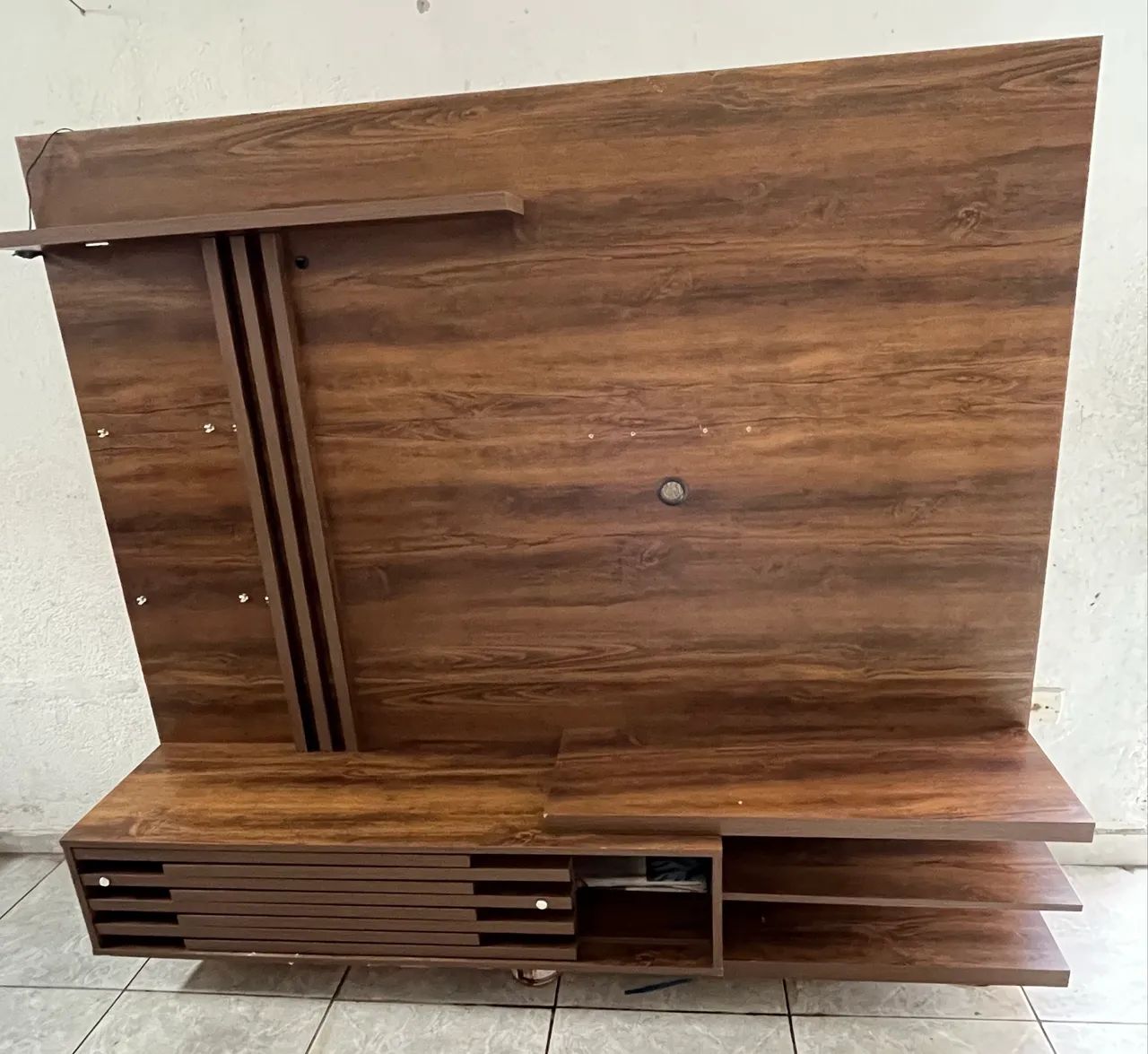 Painel para TV com Rack - Design Moderno e Elegante