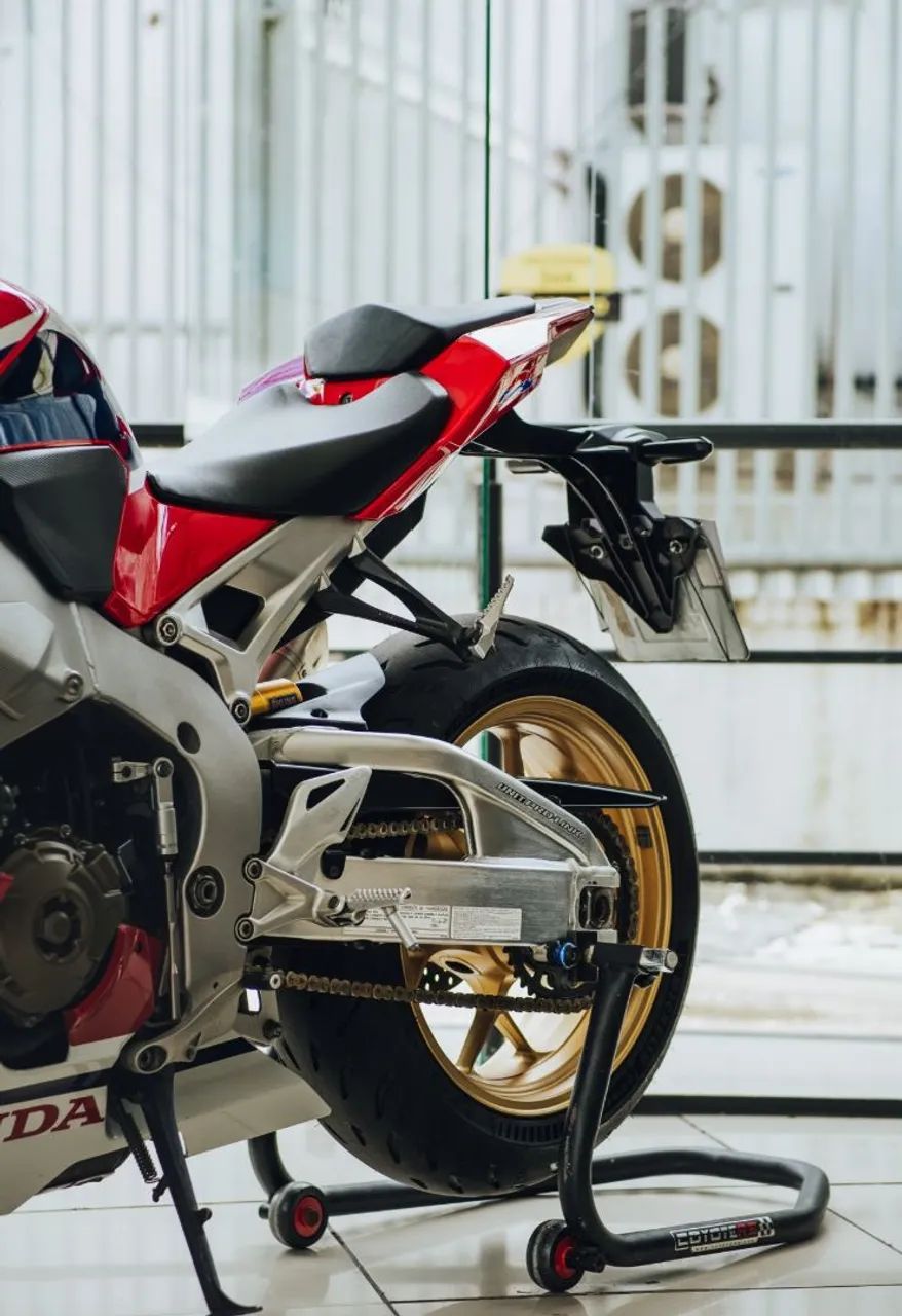 HONDA CBR 1000RR (FIREBLADE SP) - Foto 5