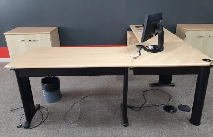 Mesa em L Marfim 160x160