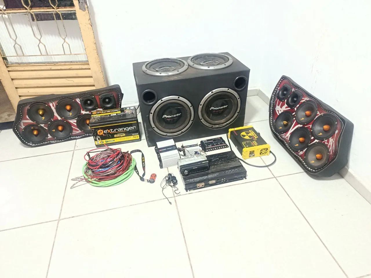 Vendo som automotivo 