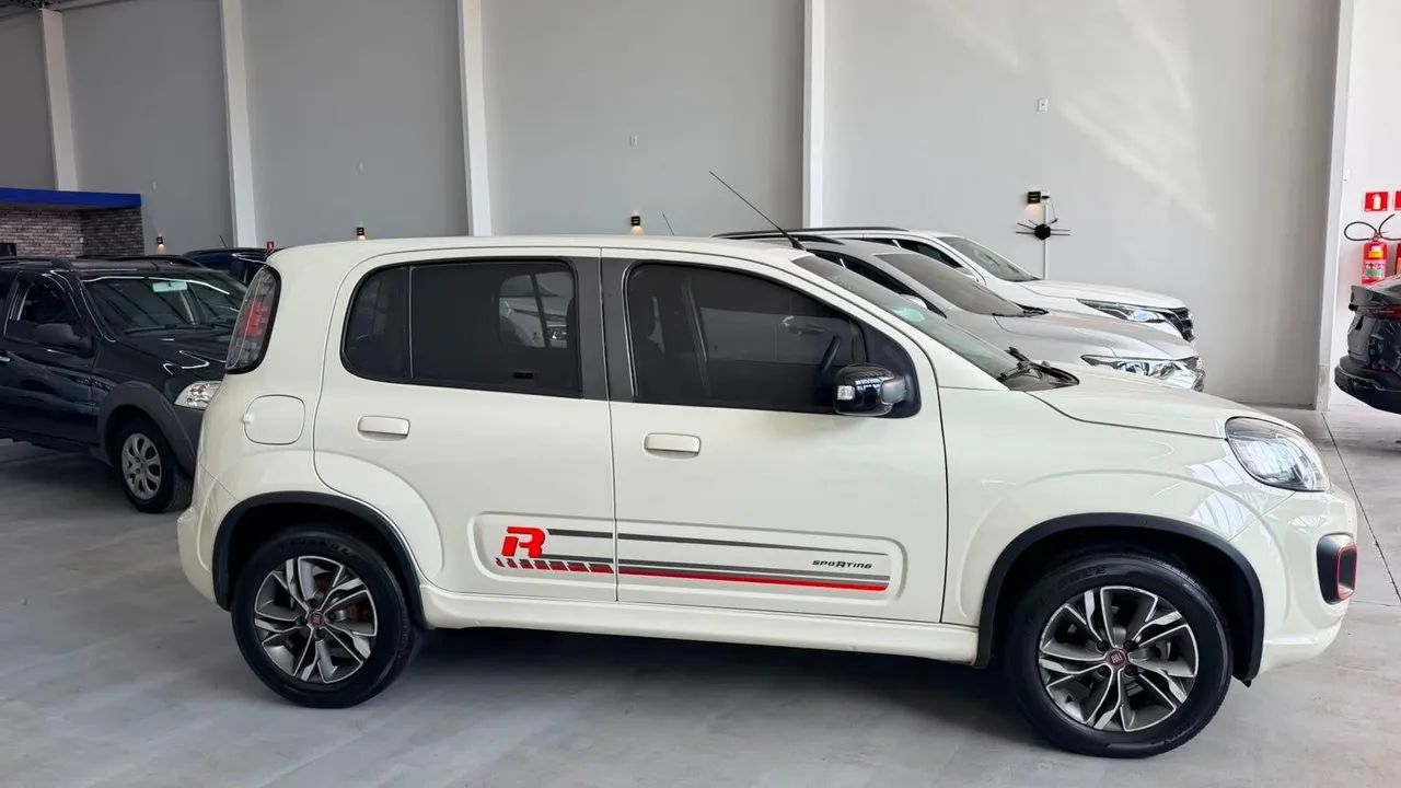 Fiat Uno Sporting 1.3 Flex 8V 5P 2017 - Foto 4