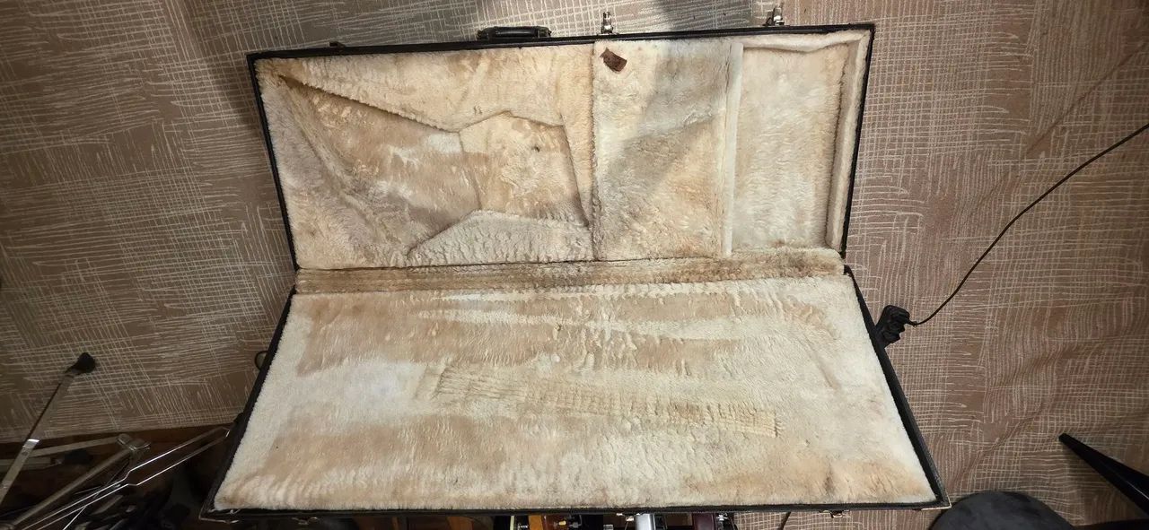 Case Gibson Explorer original anos 1990