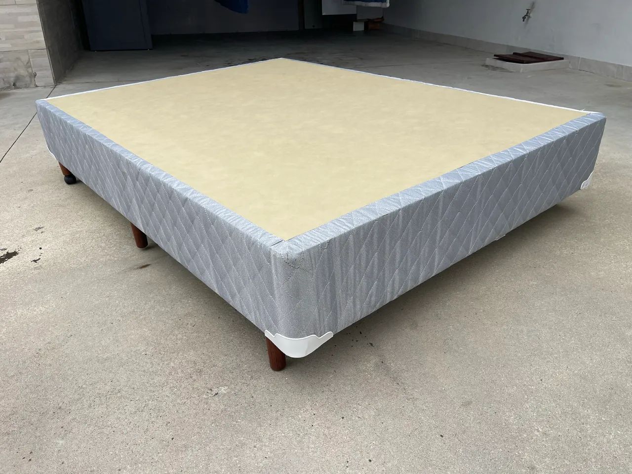 Base cama casal 1,38