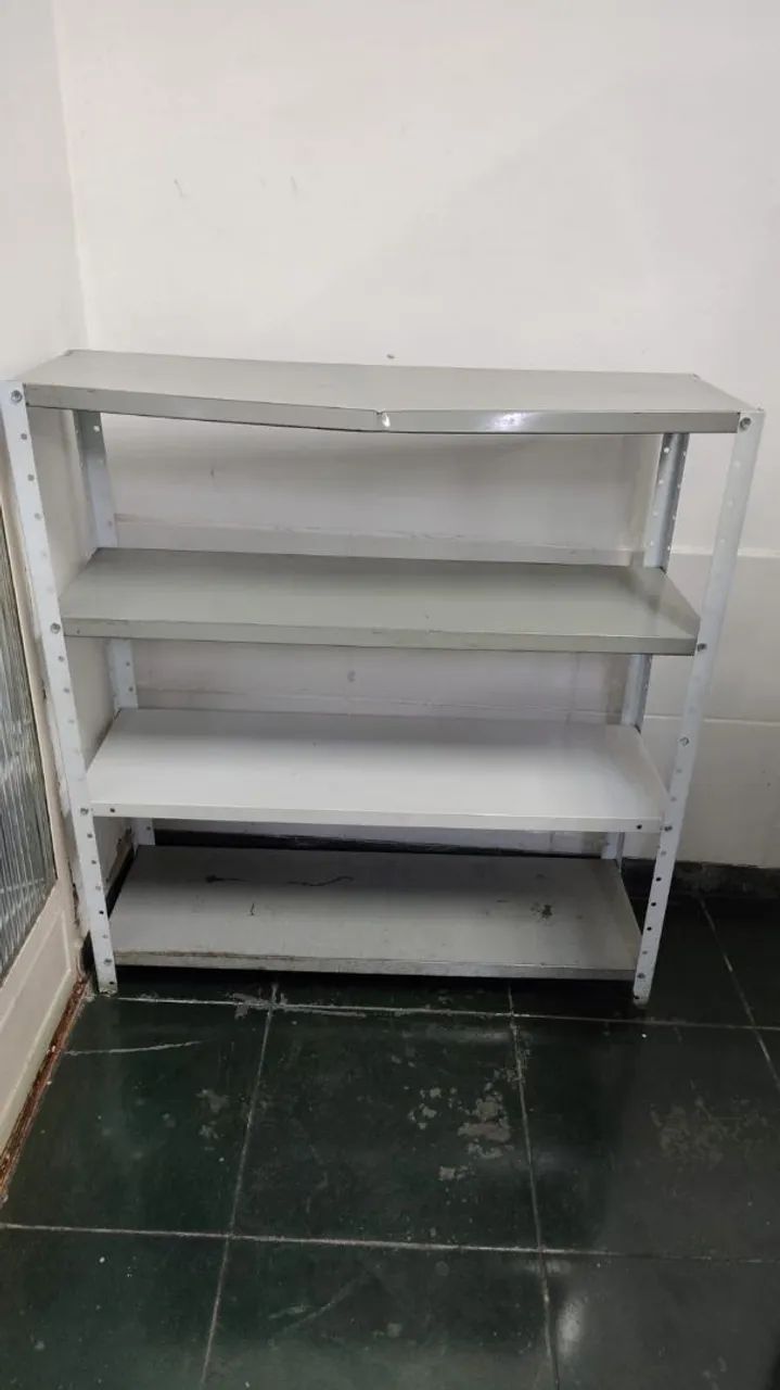 Prateleira de aço 
