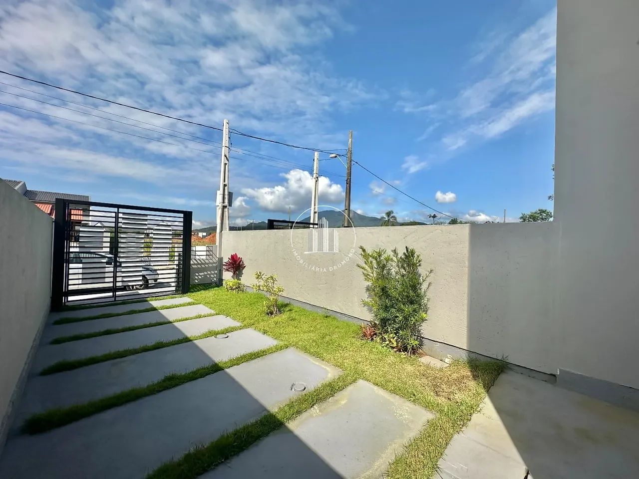 Sobrado Geminado 2 Quartos com 1 Suítes e 104m² - Sertão do Maruim - EST - Foto 4