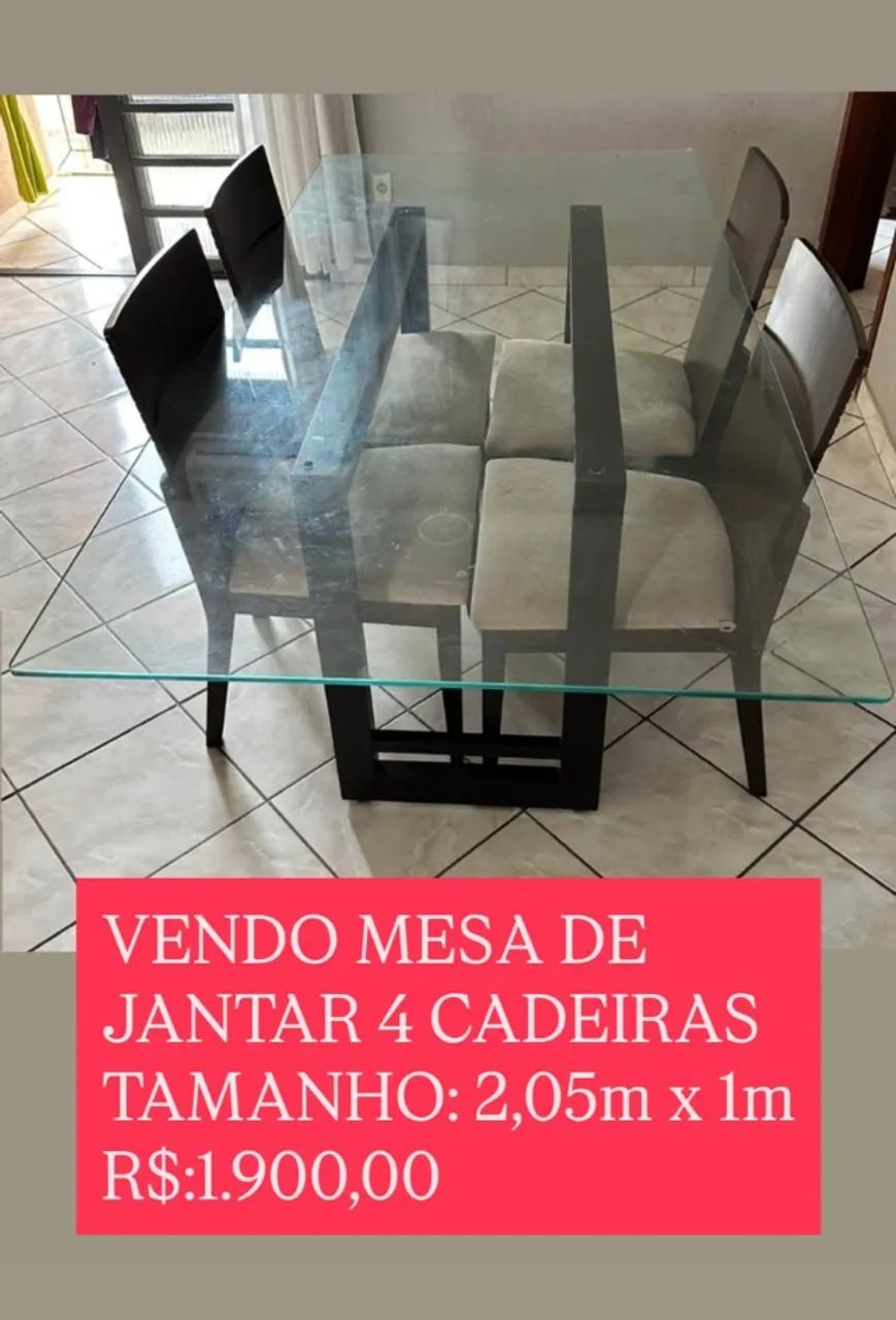 MESA DE JANTAR COM 4 CADEIRAS