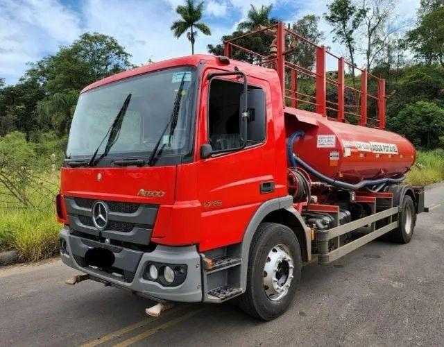 Mb Atego 1719 4x2 - 2016 Tanque pipa     - Foto 3