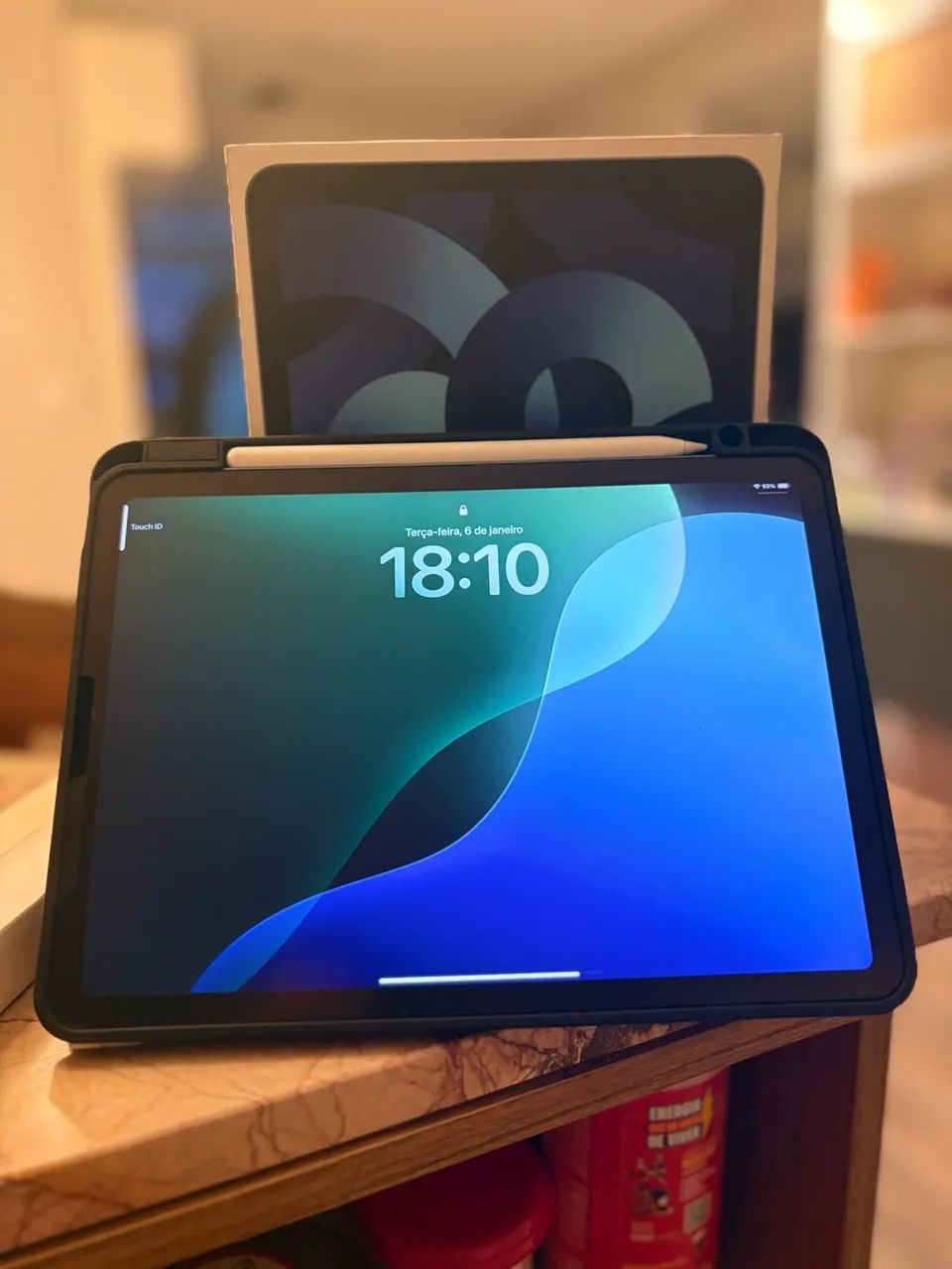 iPad Air 5 256 gigas Blue (com case inteligente e película