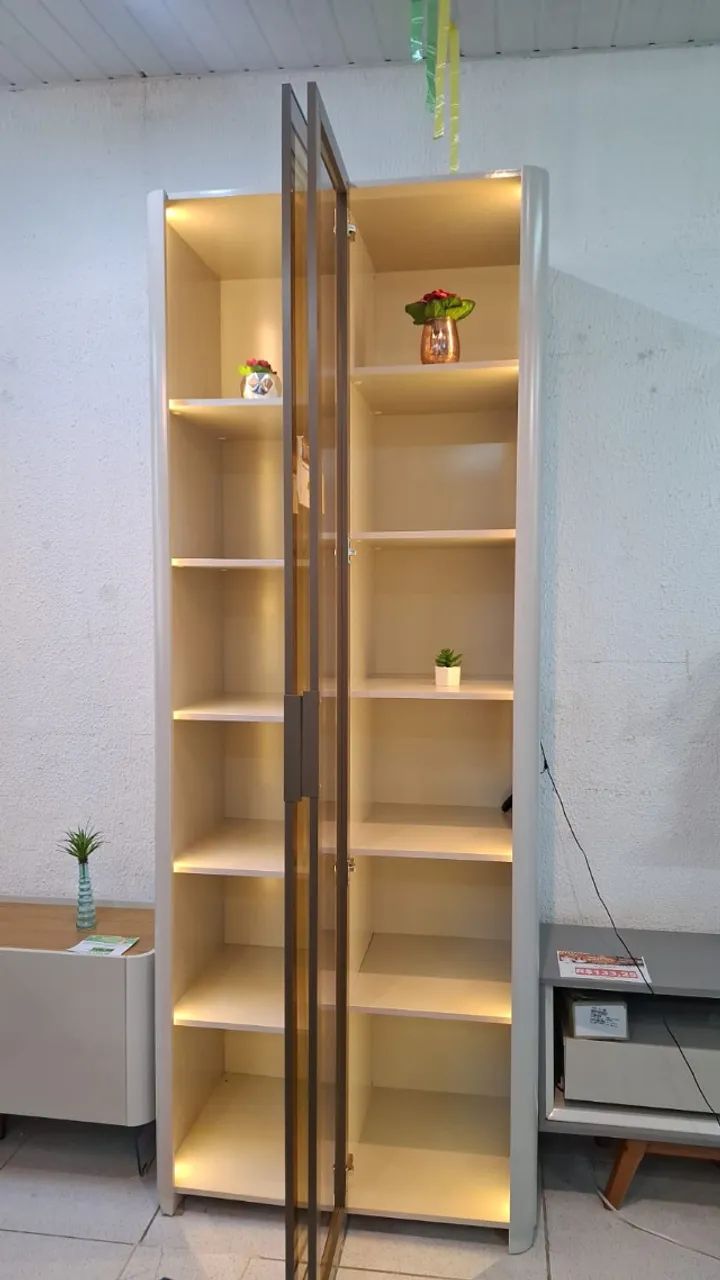 Sapateira grande e bem espaçosa com LED  - Foto 2
