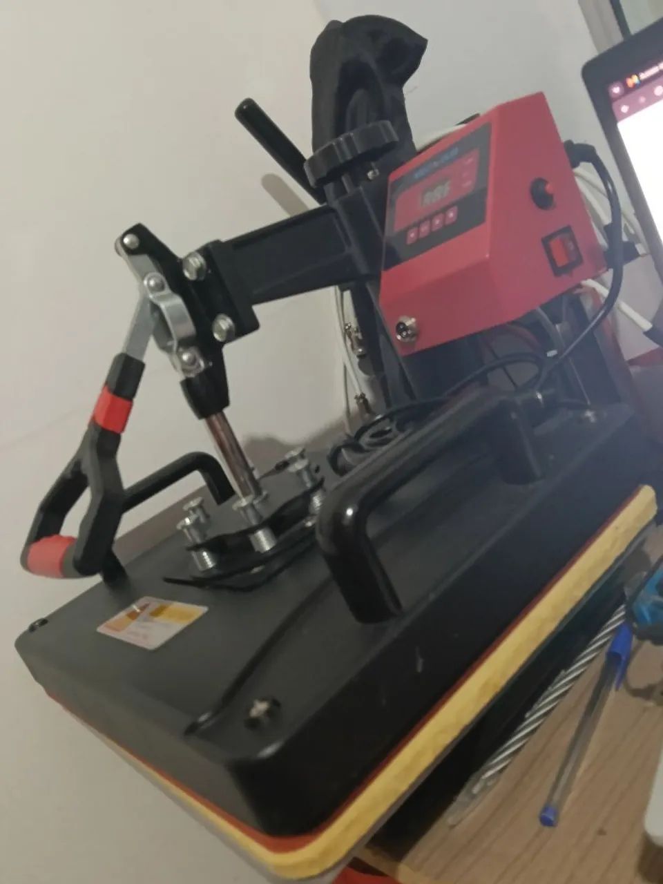 Máquina de estampar Mecolour 8 em 1