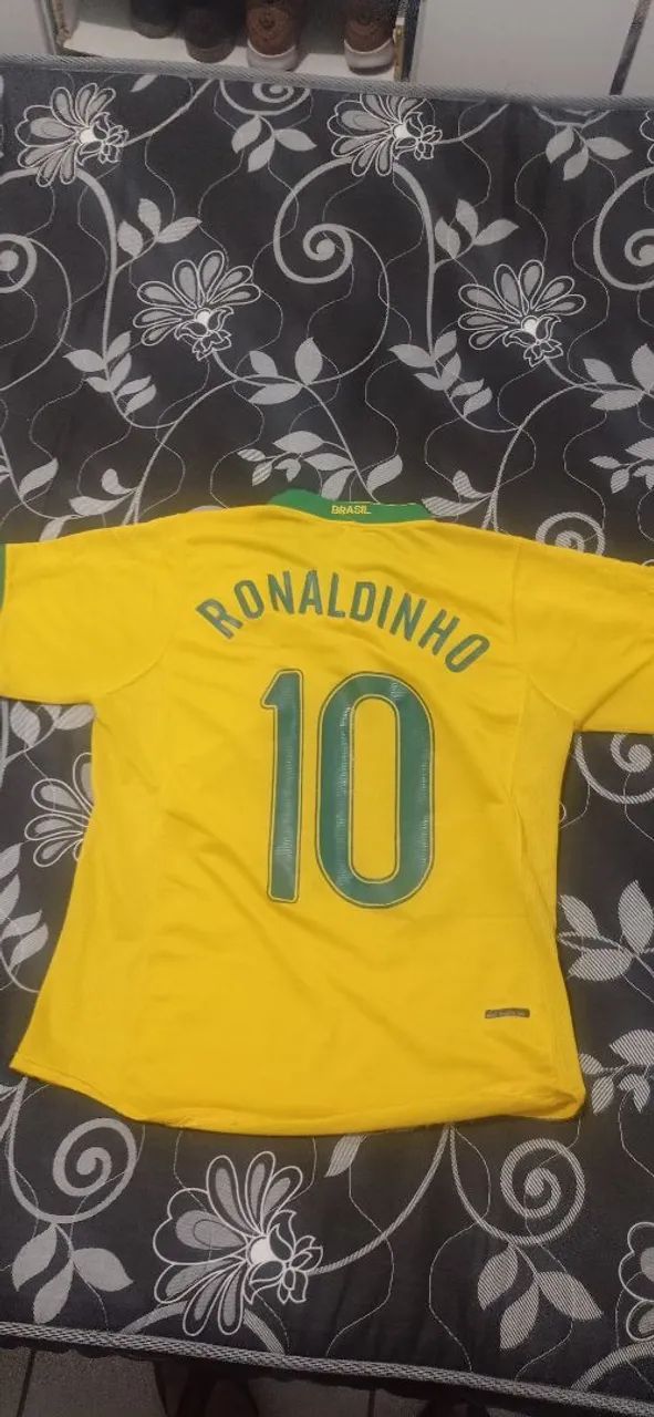CAMISA DA SELEÇÃO BRASILEIRA 2006 RONALDINHO GAÚCHO EM EM BOM ESTADO  - Foto 5