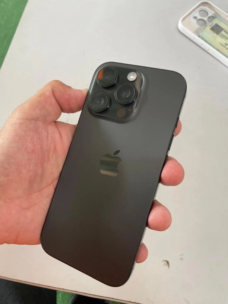 IPHONE 16 PRO