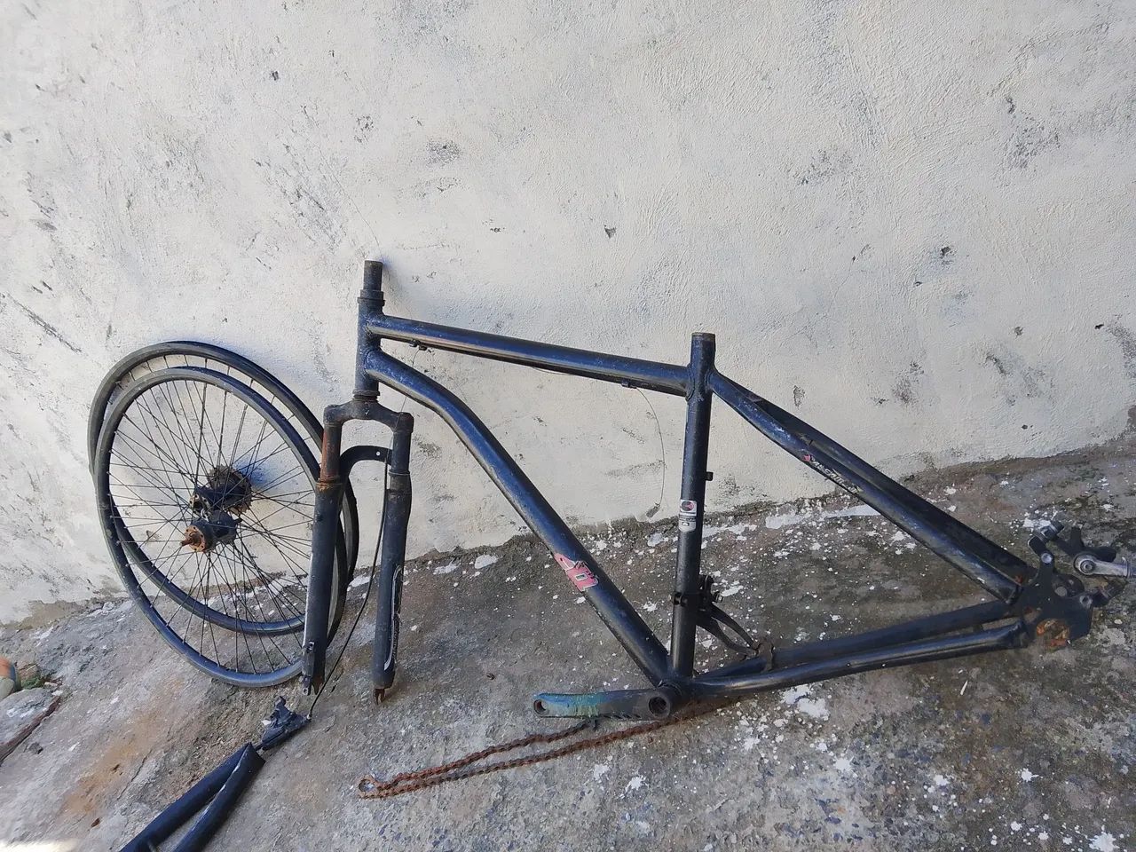 Quadro de bicicleta aro 29 com aro 