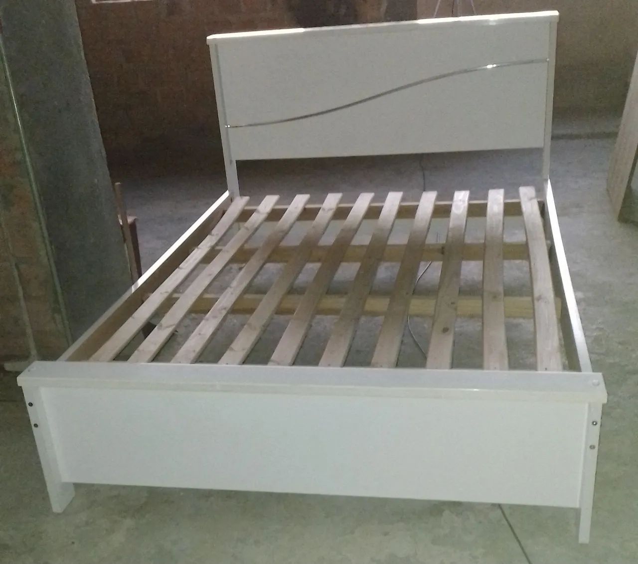 Cama de Casal Sem Colchão 