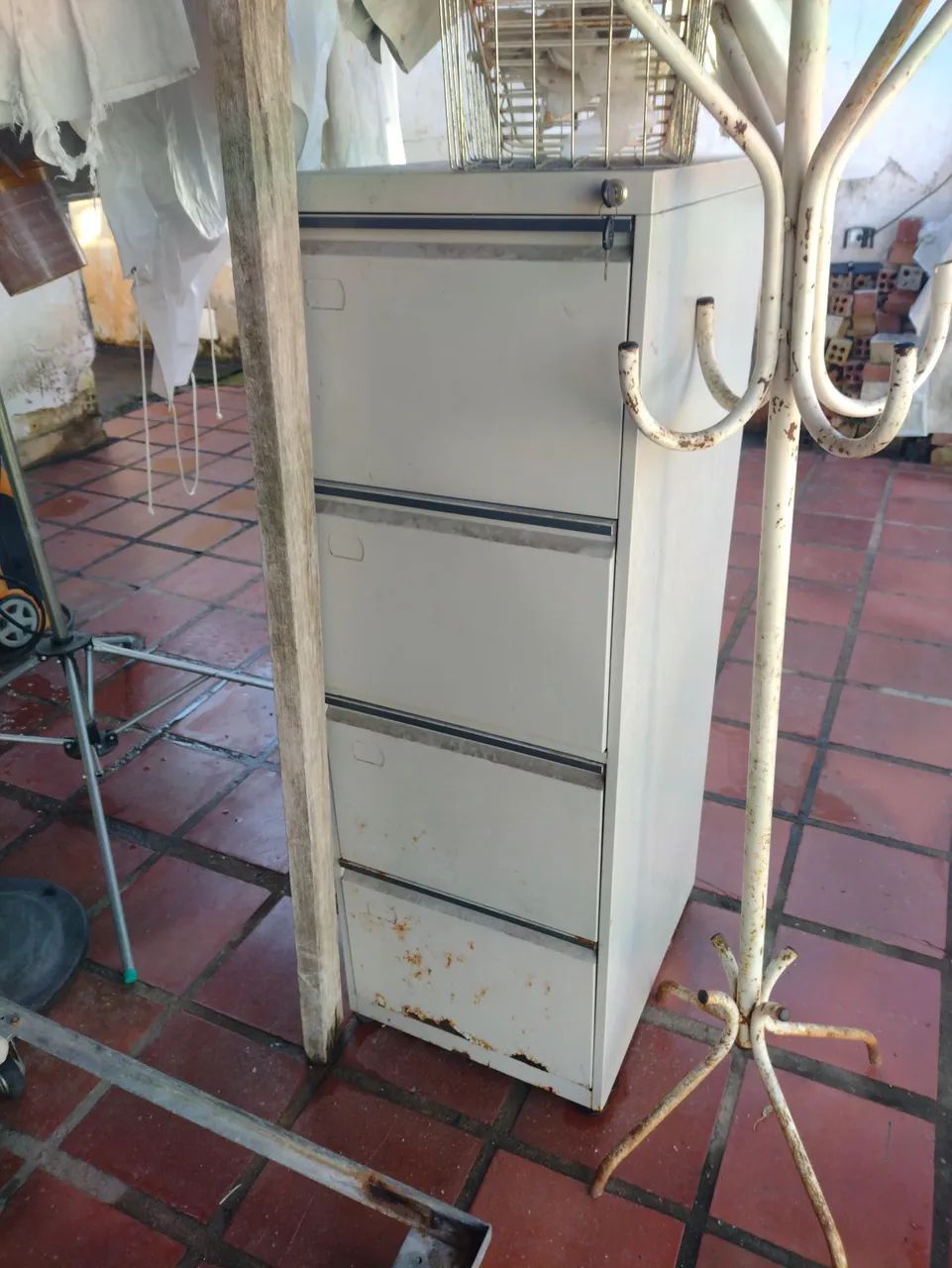 Armário de ferro 
