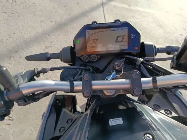 Moto MT03 - Foto 4