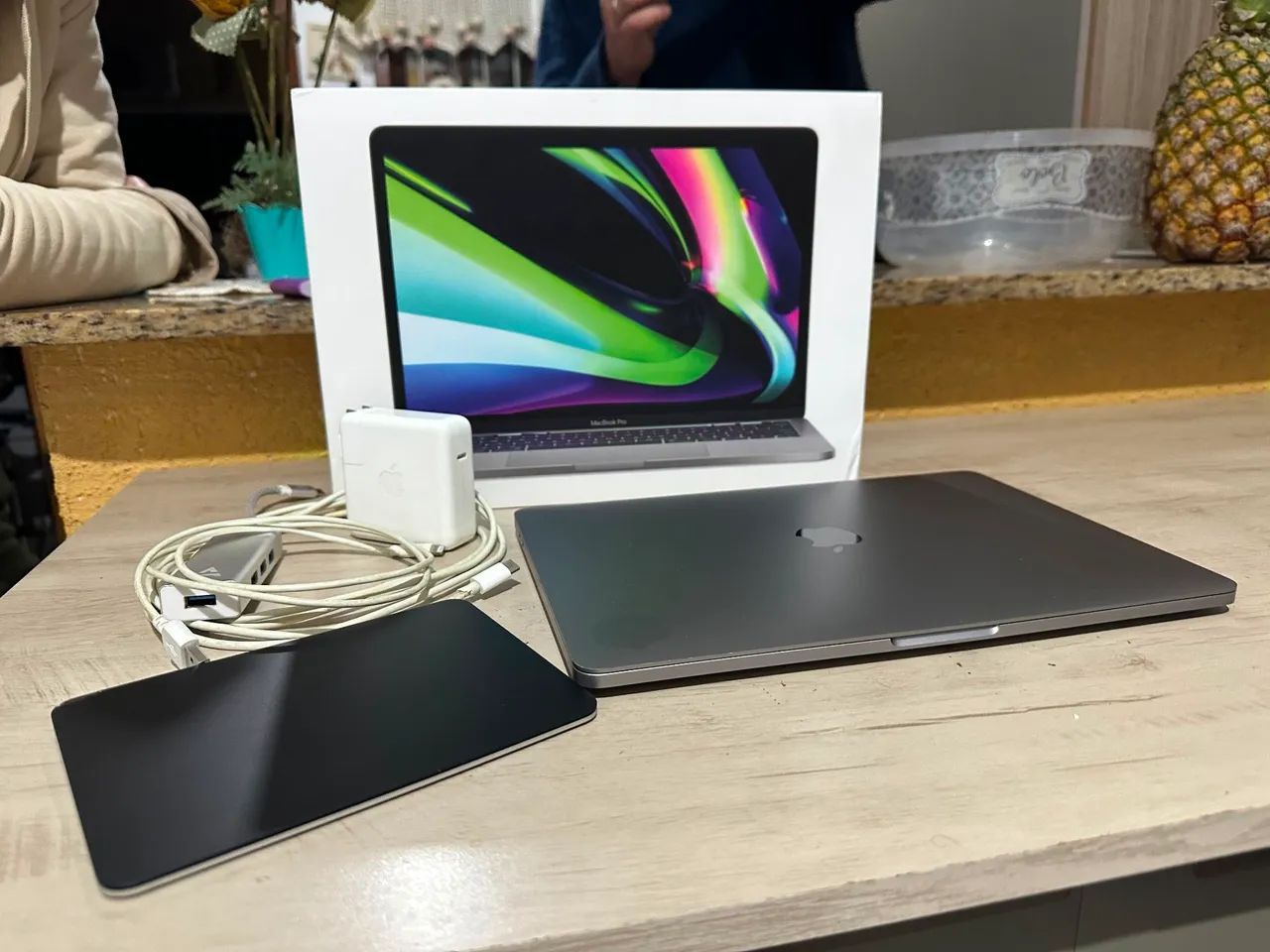 MacBook Pro（13インチ,2020）512GB/16GB MacBook pro 13 M1 2020 16GB RAM 512GB - Notebooks - Aberta dos