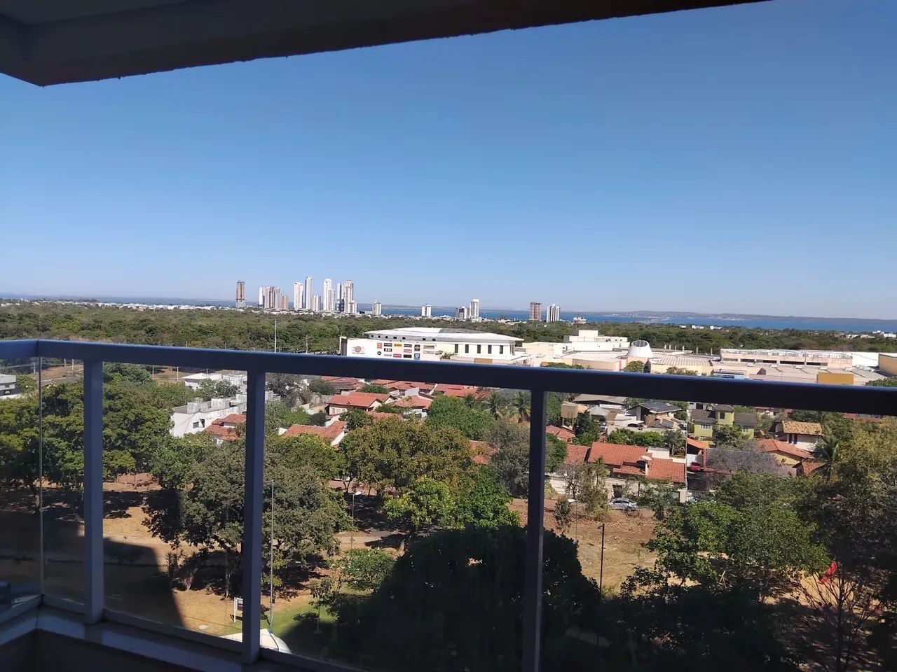 Alugar ou Vende -se  apartamento 2 quartos sendo uma suíte.
