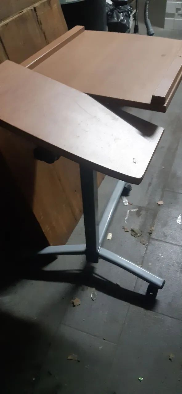 Mesa ajustável 