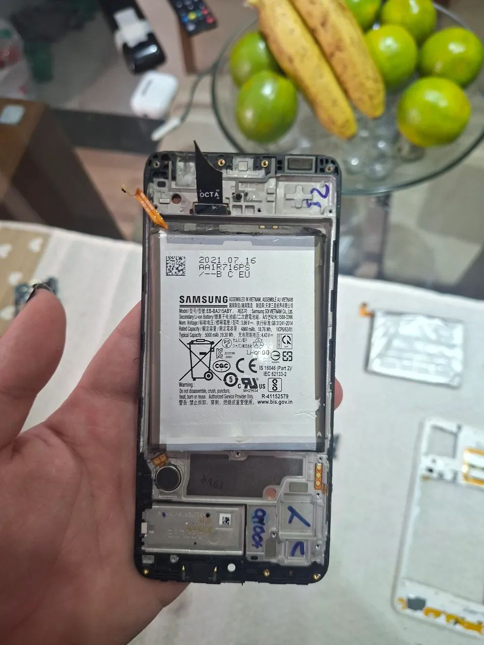 Celulares Sucata (não sei se as peças funcionam) - Foto 5