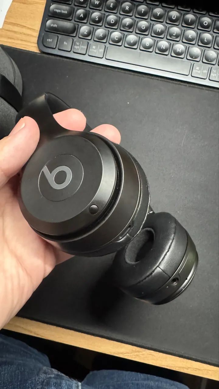 Fone Beats Solo 4 Preto
