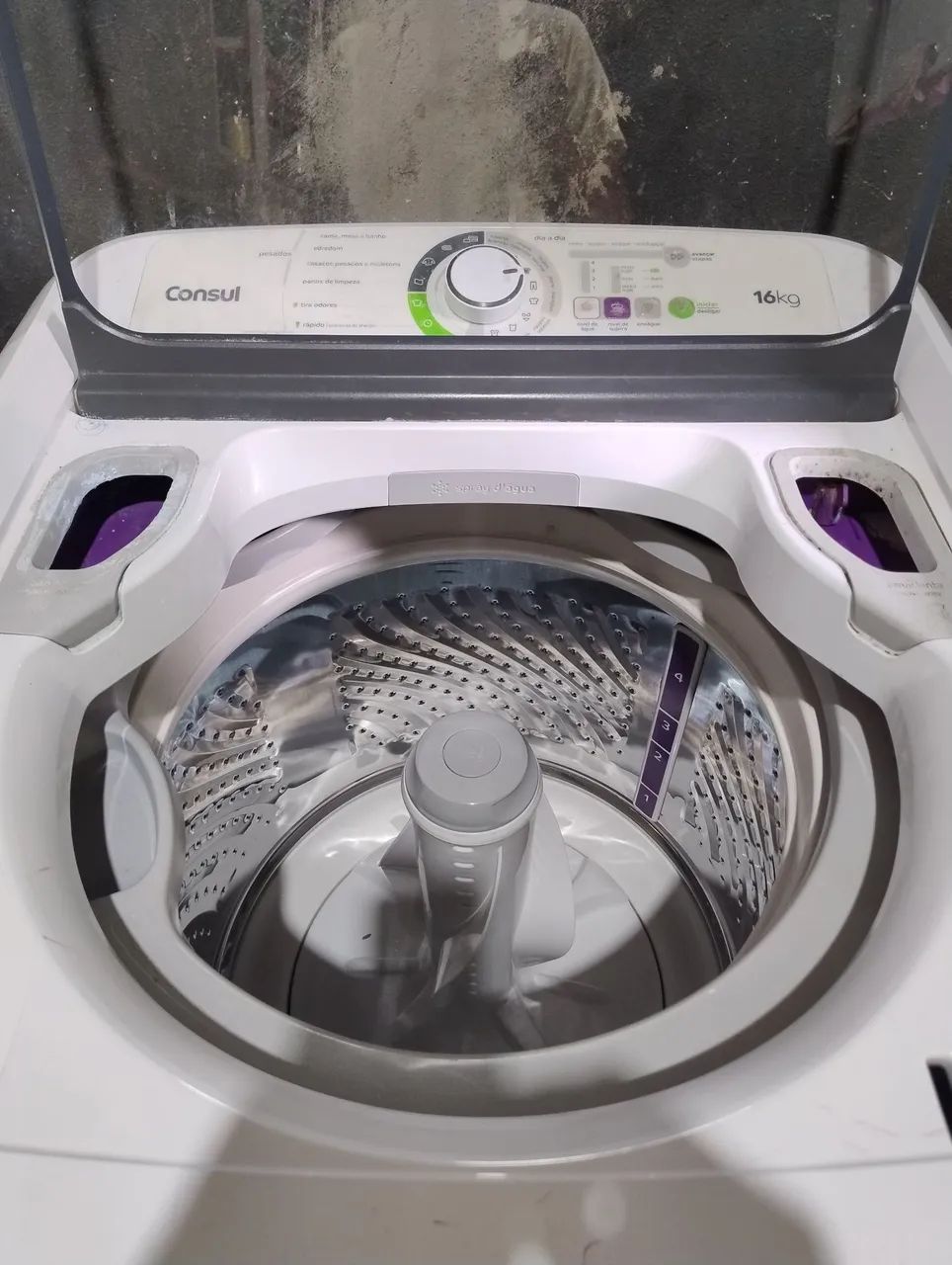 Vende-se máquina de lavar.