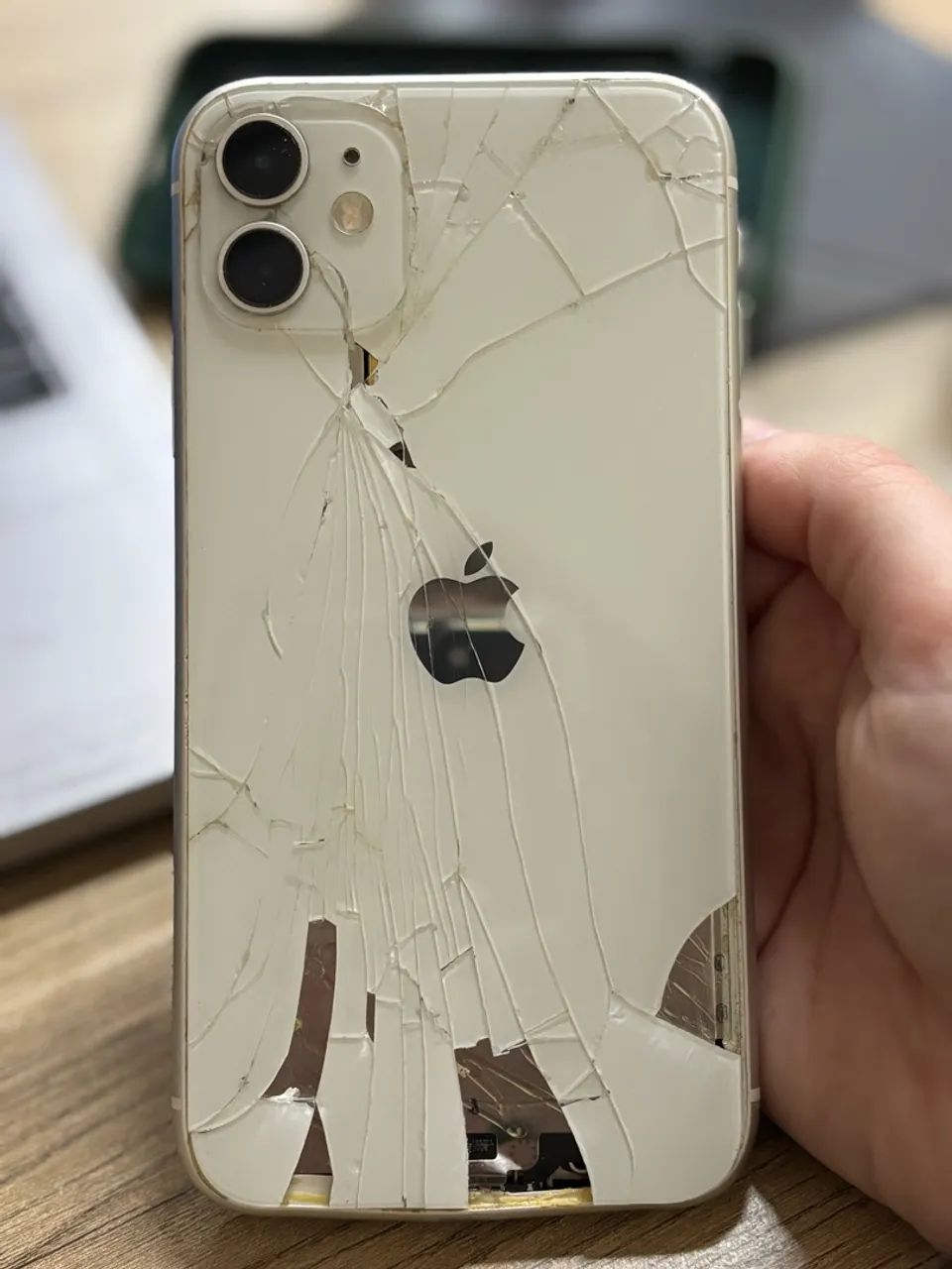 IPHONE 11 64 GB - Foto 2