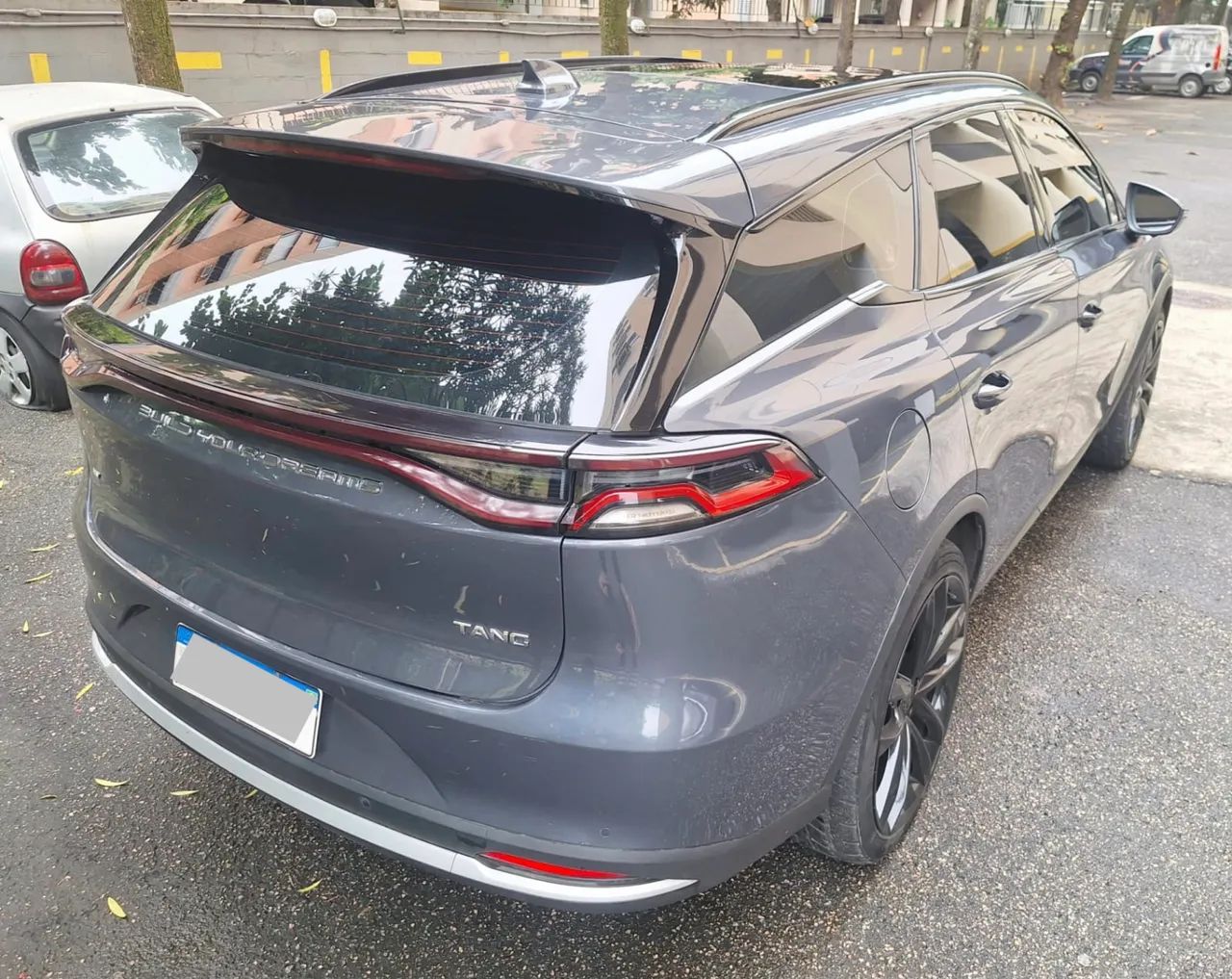 BYD Tan EV 4X4 (elétrico) 2023 - Foto 4