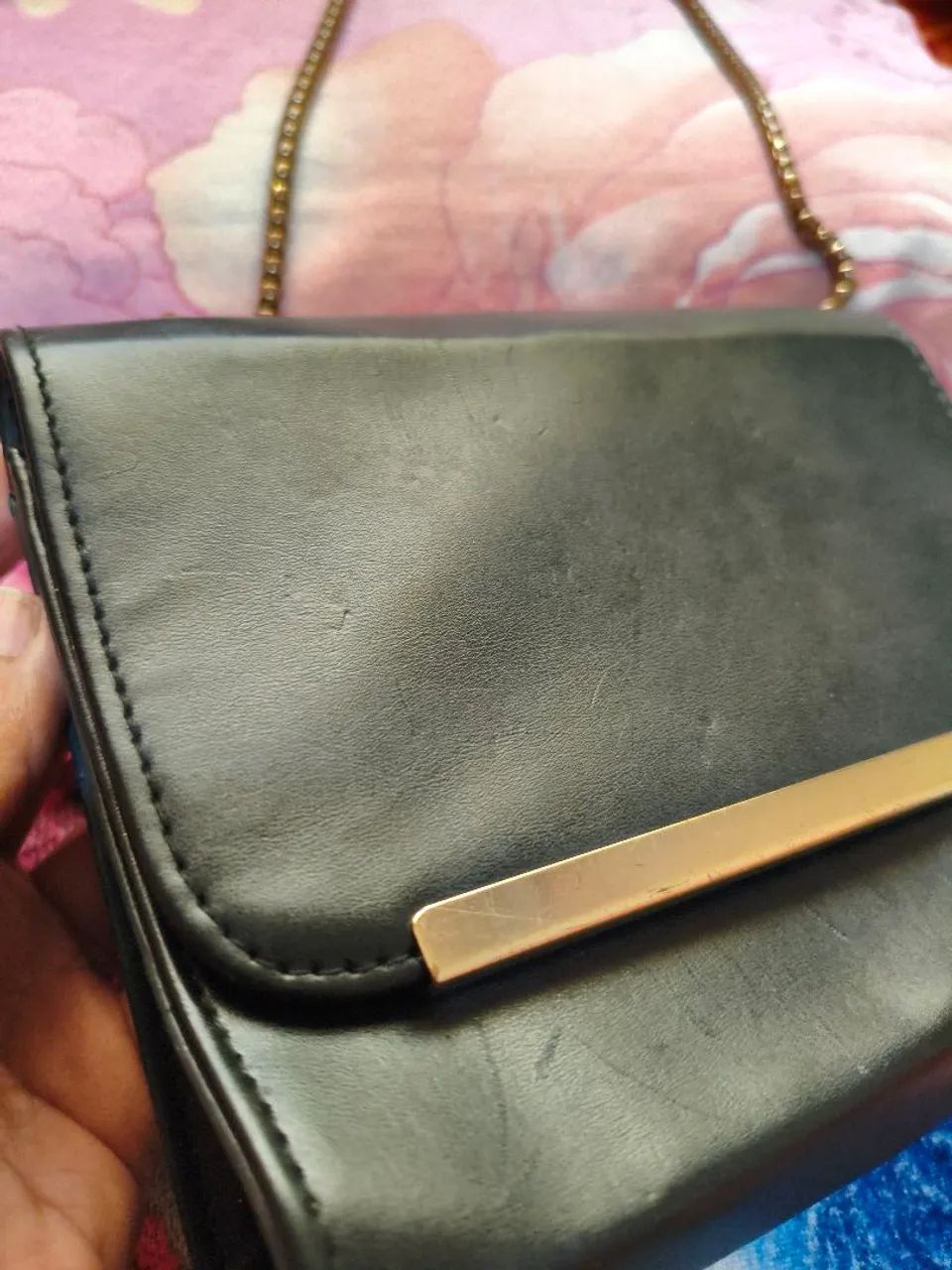 Bolsa preta pequena transversal tiracolo  - Foto 4