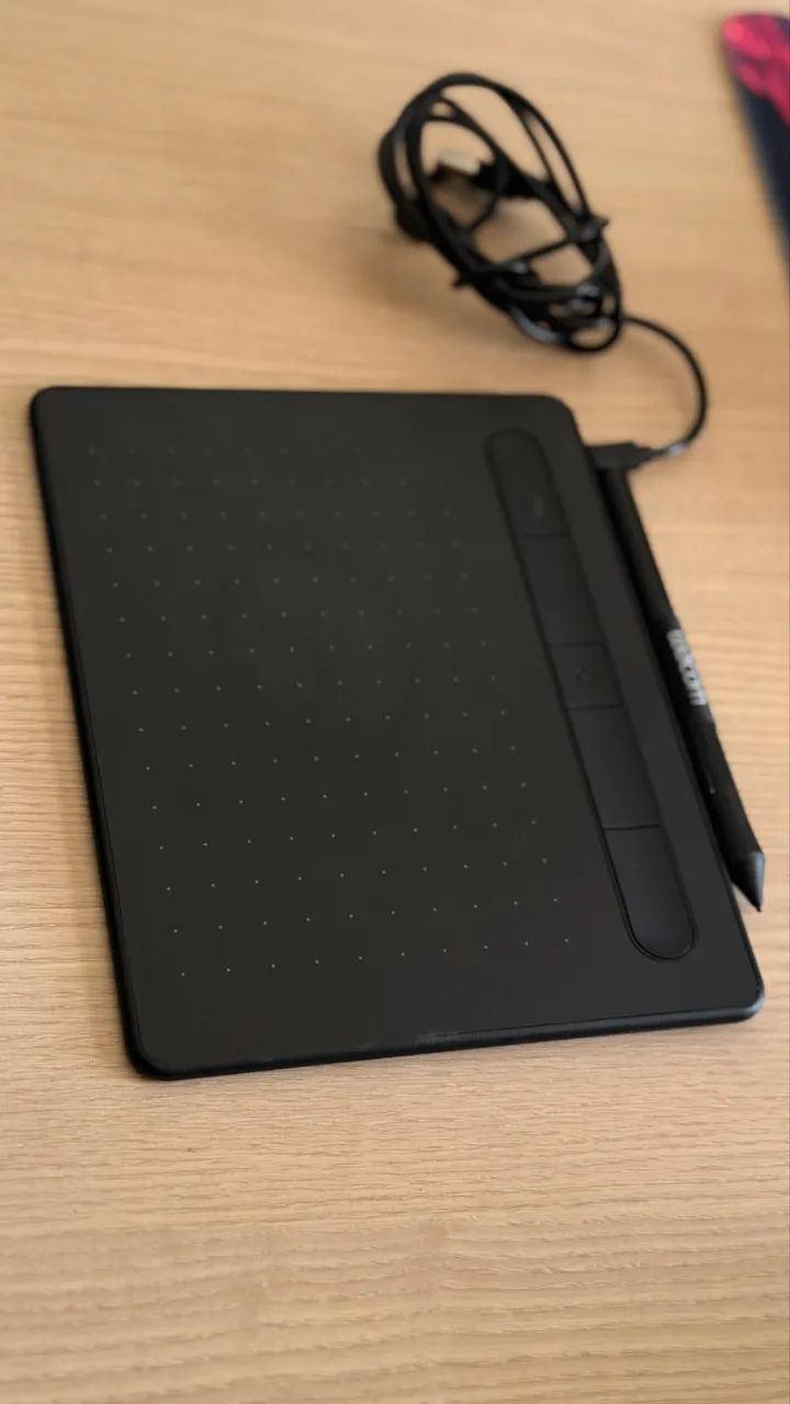 Mesa Digitalizadora Wacom Intuos com Bluetooth com Caneta - Foto 3