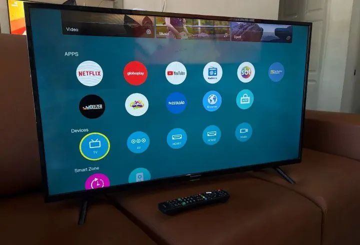 Tv Panasonic smart 40POL, não entrego.