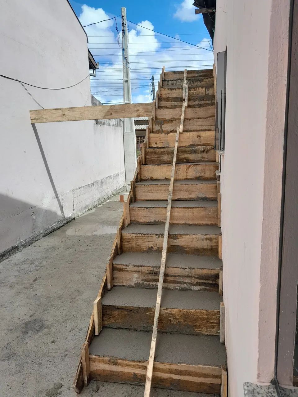 Guilherme pedreiro pequenos e grandes servicos