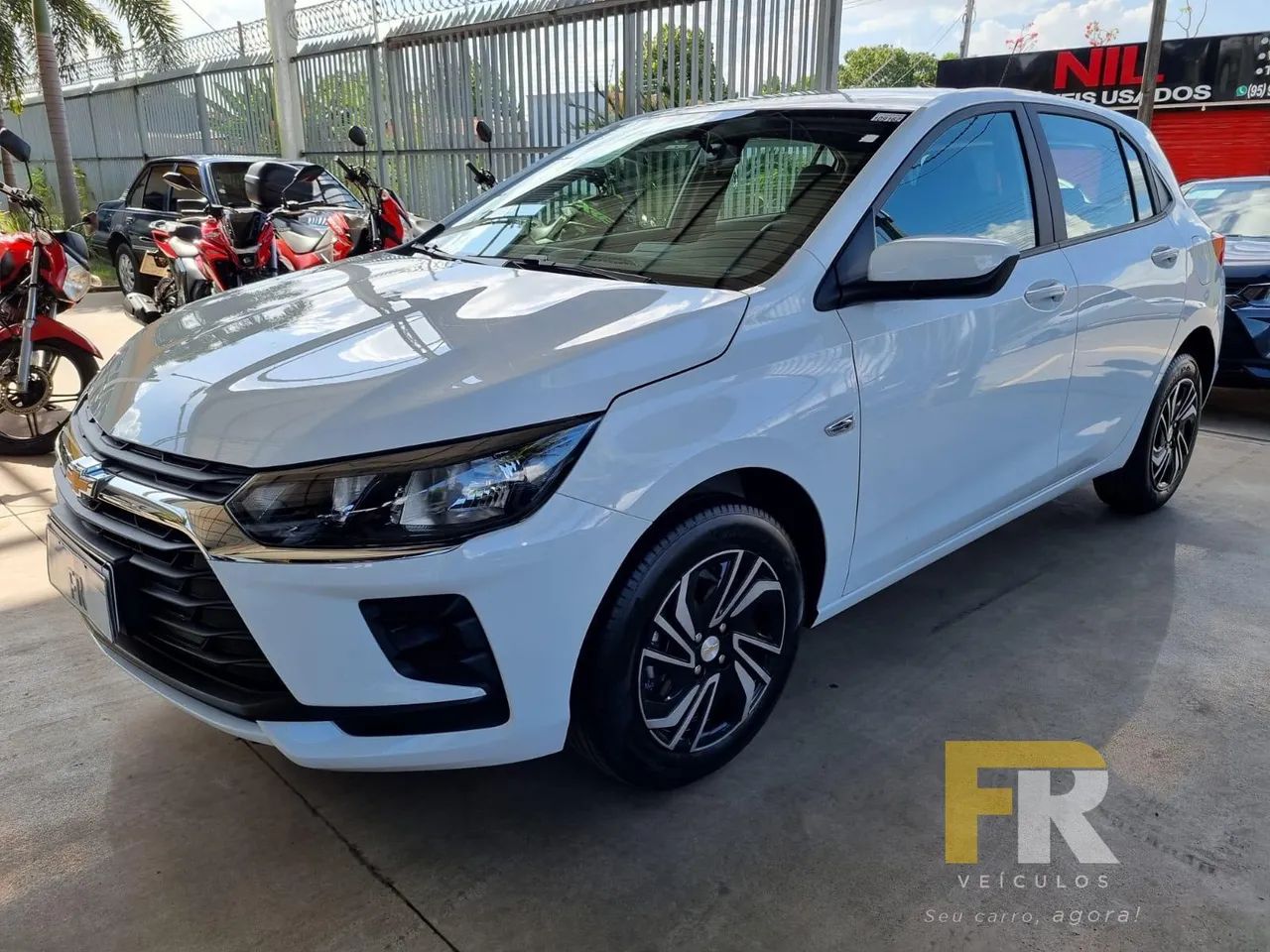 Chevrolet Onix Hatch 1.0 12V Flex Mec. 4P 2027 - Foto 2
