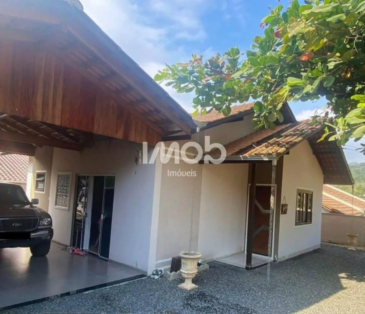 CASA COM 3 QUARTOS, SEMINARIO CORUPÁ