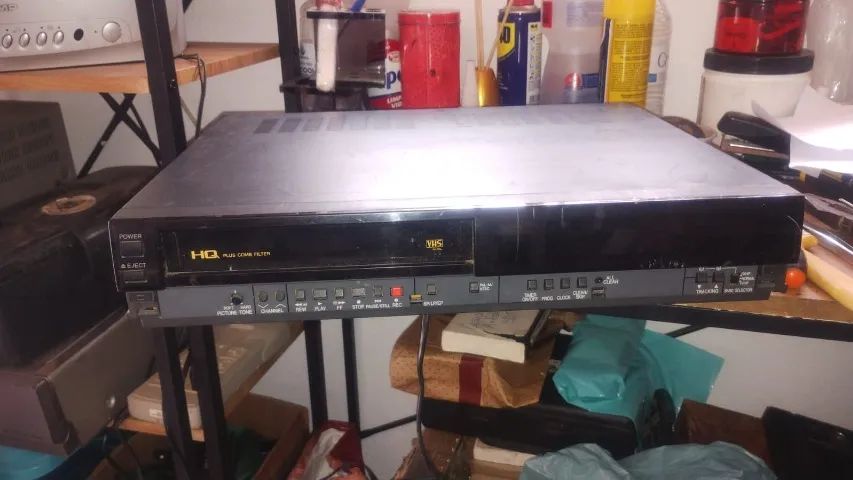 SUCATA VÍDEO CASSETE SHARP VC 1062B NÃO FUNCIONA 