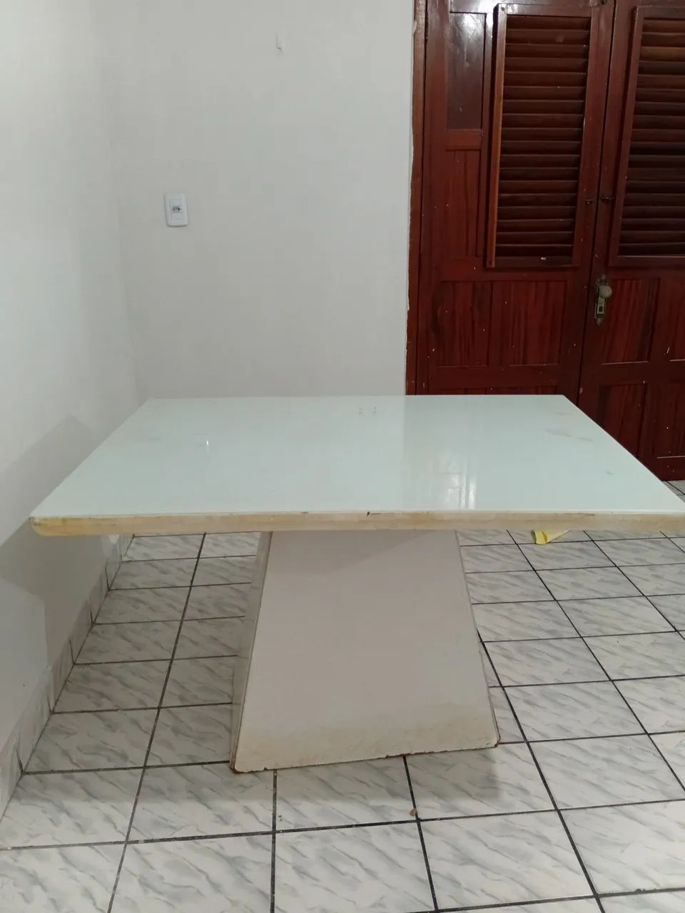Mesa de 4 lugares 