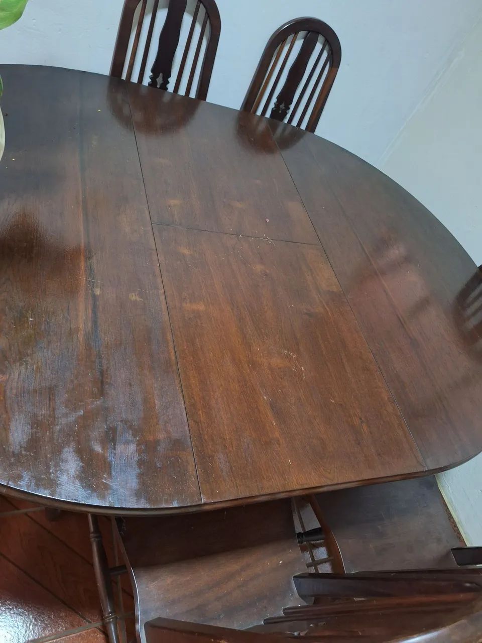 Mesa de Jantar Antiga em Madeira Maciça, Extensível + 6 Cadeiras Clássicas - Foto 4