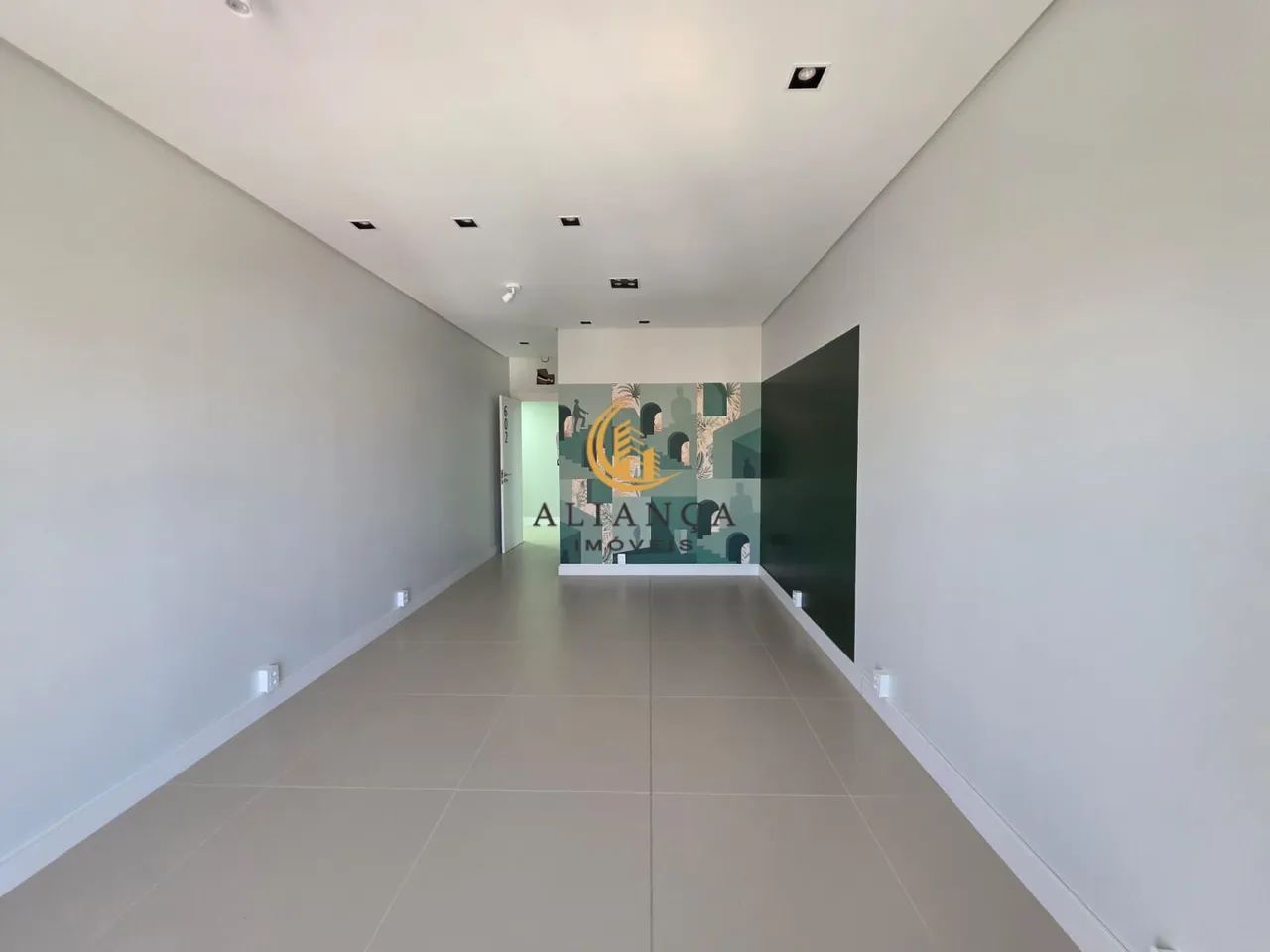 Sala Comercial em Estreito, Florianópolis/SC - Foto 2