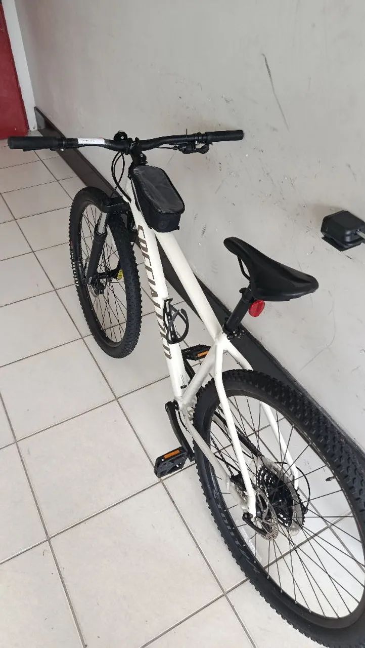 Bicicleta Specialized Rockhopper Comp 29 + capacete e bomba de ar - Foto 3