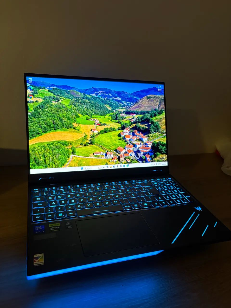 Acer Predator Helios RTX 5070 1TB Novíssimo  - Foto 4
