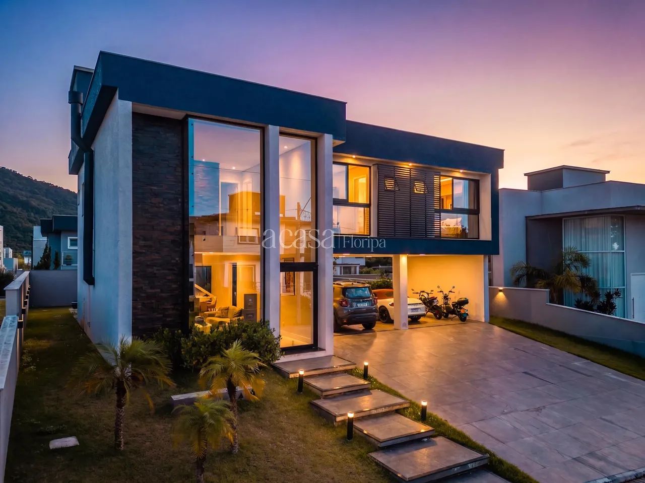 Casa em condomínio mobiliada com 4 suítes no Alto dos Ingleses